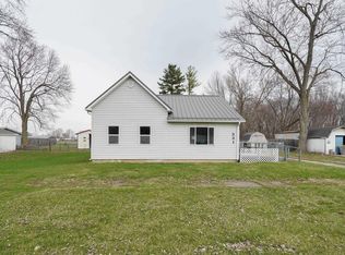 331 Walnut St, Butler, IN 46721