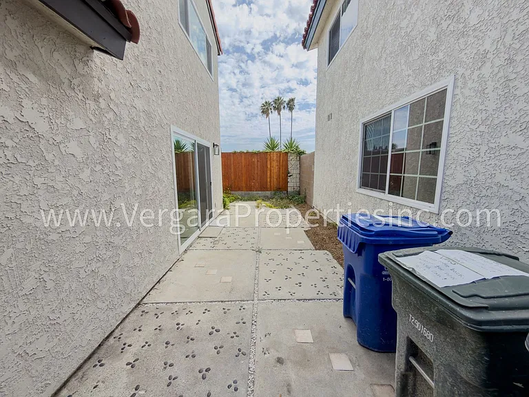 1136 Gian Dr — Photo 31