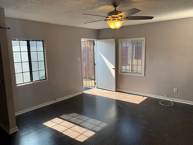 3 bed, 1200 sqft, $3,500 — Photo 3