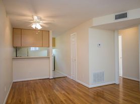 1620 Hawthorne St, Houston, TX