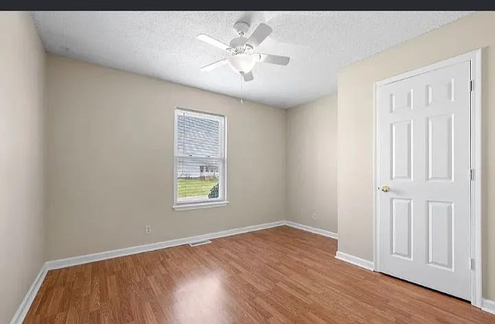 132 Grant Ave — Photo 20