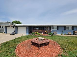 605 Sunshine Dr, Philip, SD 57567