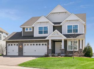 4867 Chestnut Dr, Woodbury, MN 55129