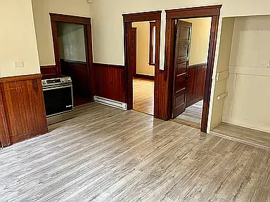 3 bed, 1200 sqft, $2,095 — Photo 2
