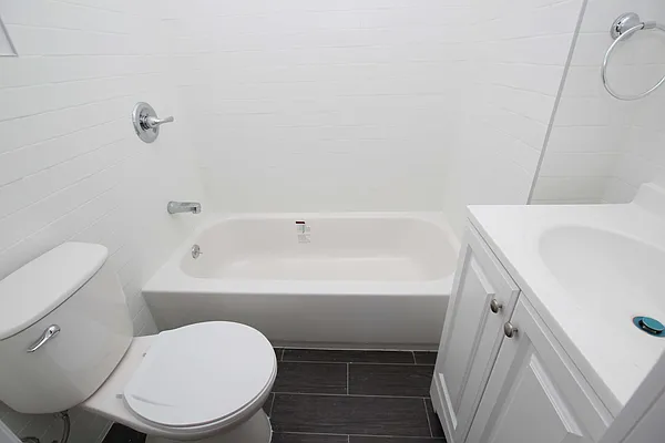 Rented by Nooklyn NYC LLC | media 4