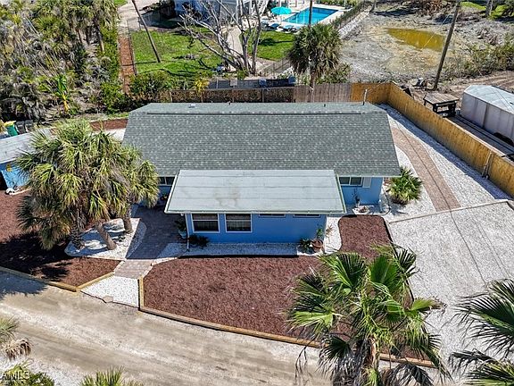 5th image of 220 Hurricane Ln