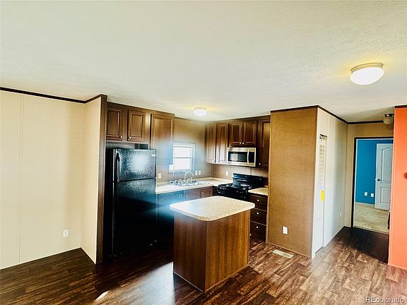 3rd image of 140 A Street