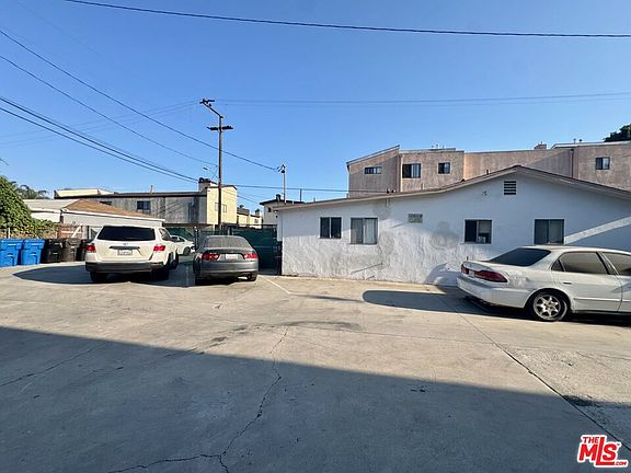 3rd image of 6626 Orizaba Ave