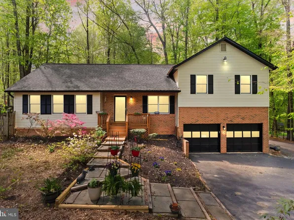 11794 Target Ct, Woodbridge, VA 22192