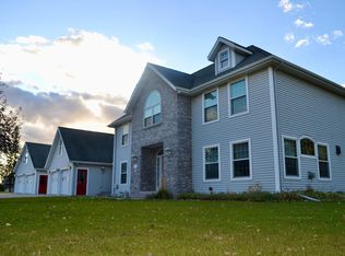 101 Apple Tree Ct, Thief River Falls, MN 56701