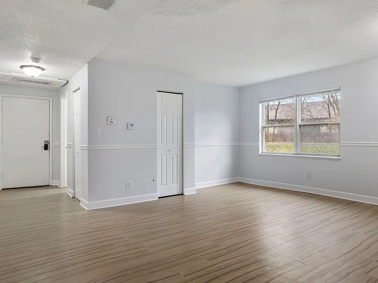 Balsam Avenue Apartments - The Villages — Photo 10