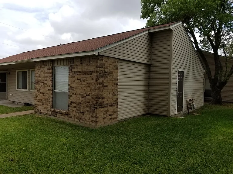 400 E Mesquite — Photo 4