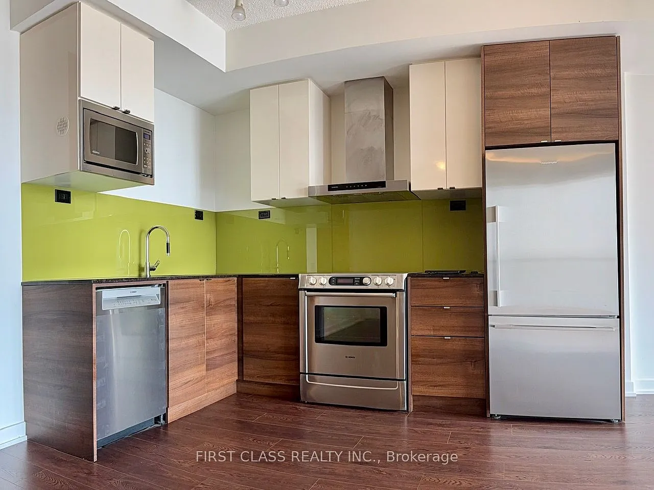 2 bed, $2,450 — Photo 2
