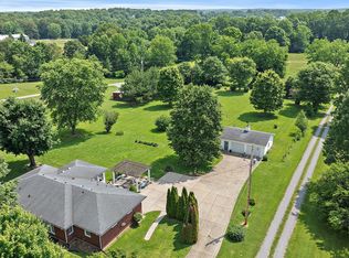 4060 Highway 31 W, Cottontown, TN 37048
