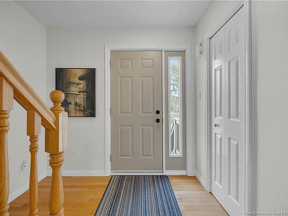 4th image of 33 Chandler Rd
