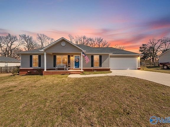 2nd image of 237 Tanner Point Dr