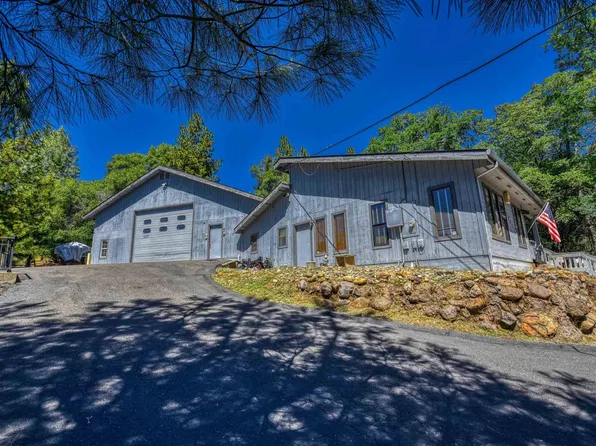 20950 Ferretti Rd, Groveland, CA 95321
