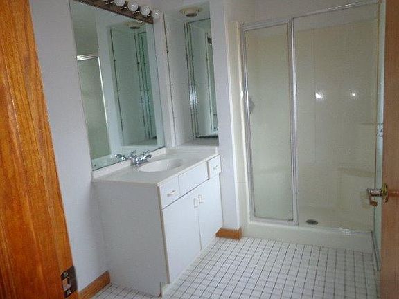 2nd image of 2543 Catalpa Dr