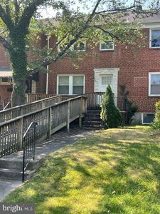 909 E Lake Ave, Baltimore, MD, 21212