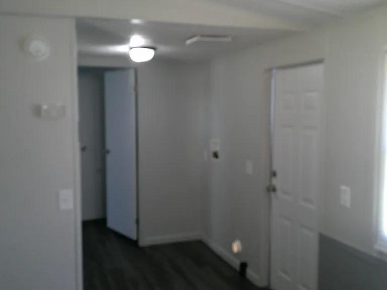 103 Eastport Ln — Photo 3