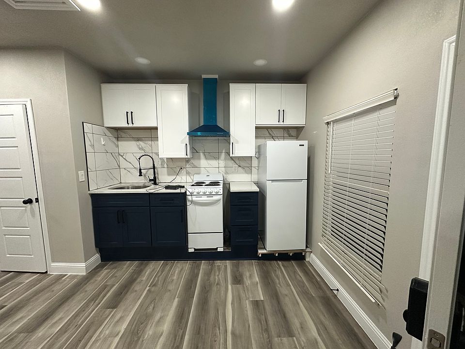 2nd image of 3510 W Rochelle Rd #1