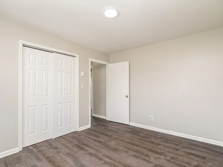 4412 High School Rd #1 — Photo 13