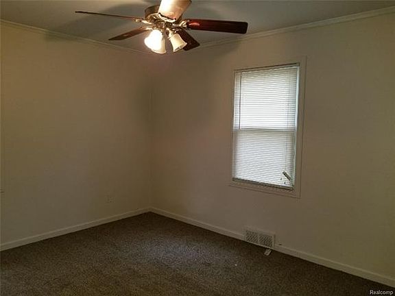 5th image of 10320 Corning Ave
