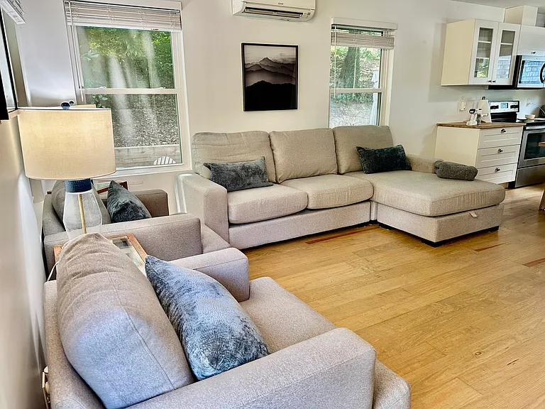 31 Castle St — Photo 3