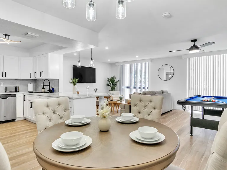 3930 University Center Dr — Photo 11