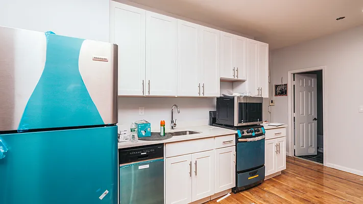 Rented by Nooklyn NYC LLC | media 15