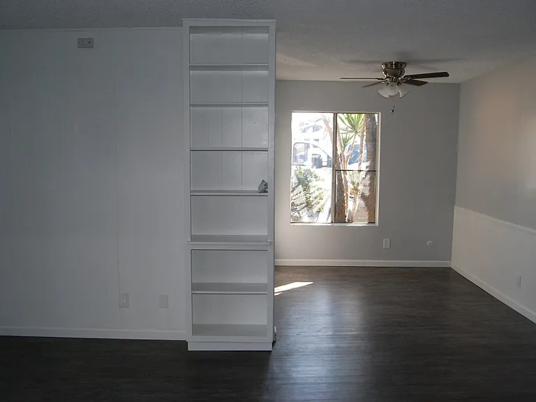 4054 Highland Ave — Photo 6
