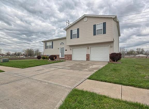 3rd image of 2161 Hunters Point Dr