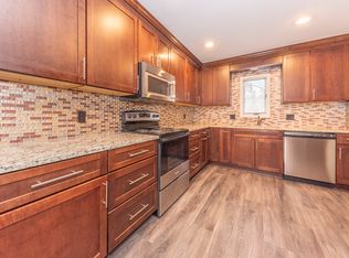 8300 Warner Rd, Saline, MI 48176