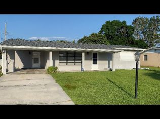 211 Riomar Dr, Port Saint Lucie, FL 34952