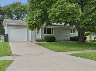 636 Garden Rd, Ames, IA 50010