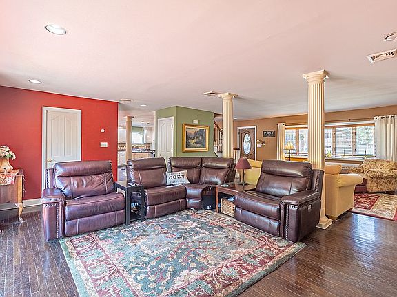 3rd image of 2215 Stacy Ct