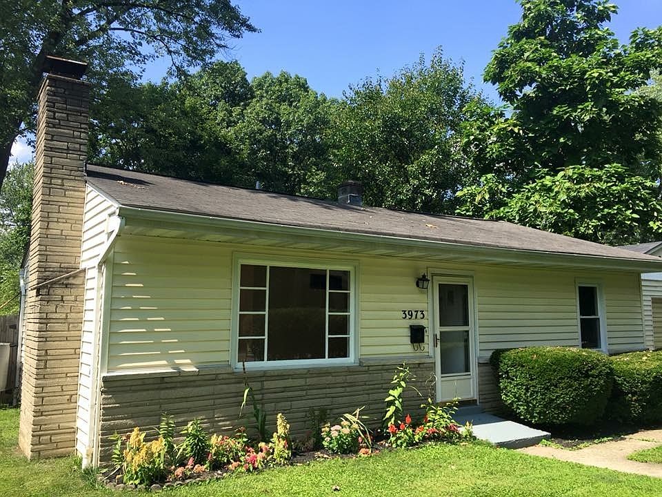 1st image of 3973 Sharon Ave