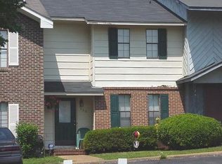 530 S Woodburn Dr, Dothan, AL 36305