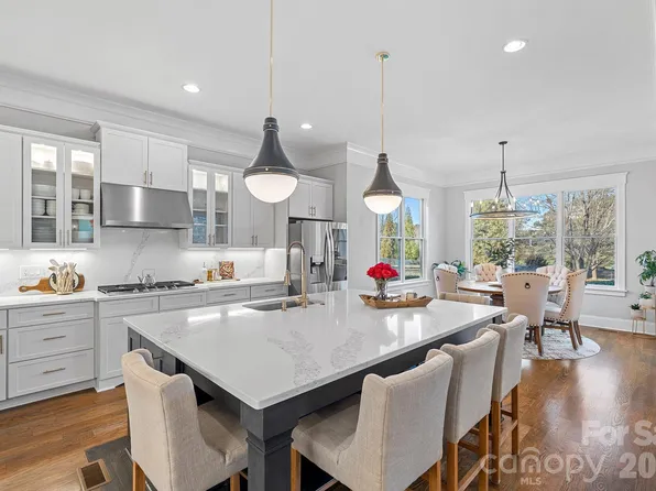 155 Torrence Chapel Rd, Mooresville, NC 28117