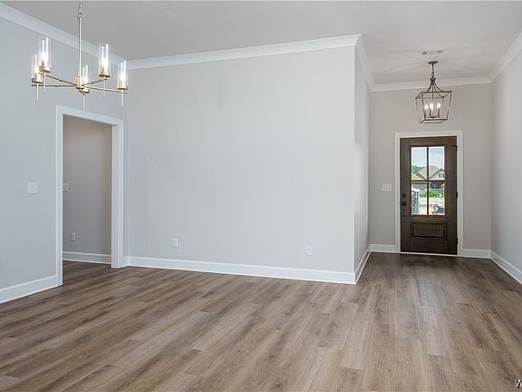 3rd image of 13918 Sullivan Blvd