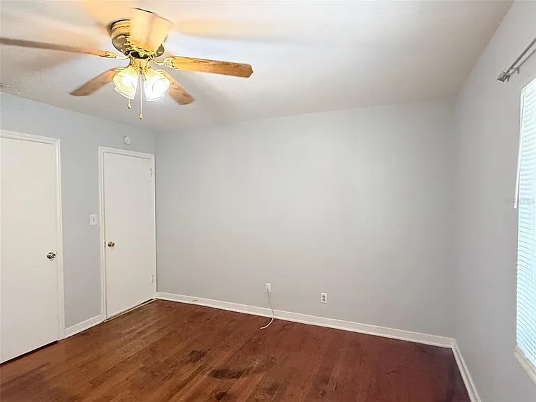 4935 Emerson Ave S — Photo 16