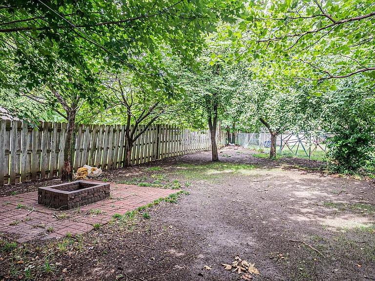 2505 Candlewood Dr — Photo 36