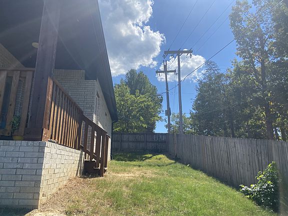 2nd image of 101 Shale Creek Trl
