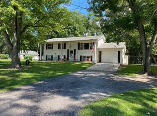 8091 Deer Dr, Hennepin, IL 61327