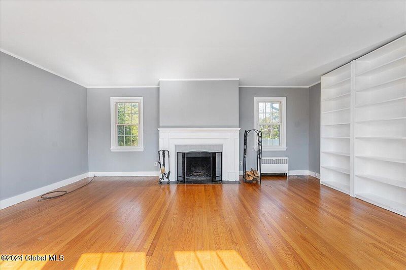5th image of 2359 New Scotland Road