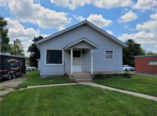 105 W Washington St, Fairland, IN 46126