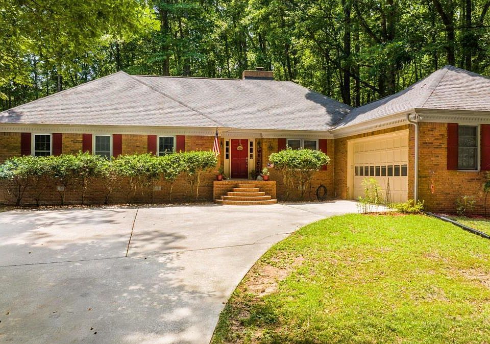 1st image of 170 Forest Hall Pl
