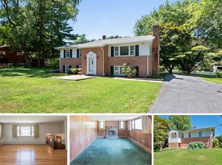 6504 Sunset Dr, Sykesville, MD 21784