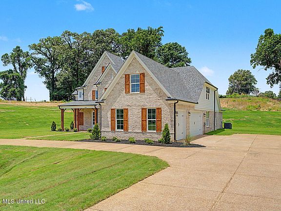 4th image of 8130 Soaring Oaks Dr