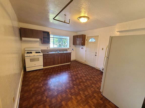 2nd image of 241 Oakland Ave #B
